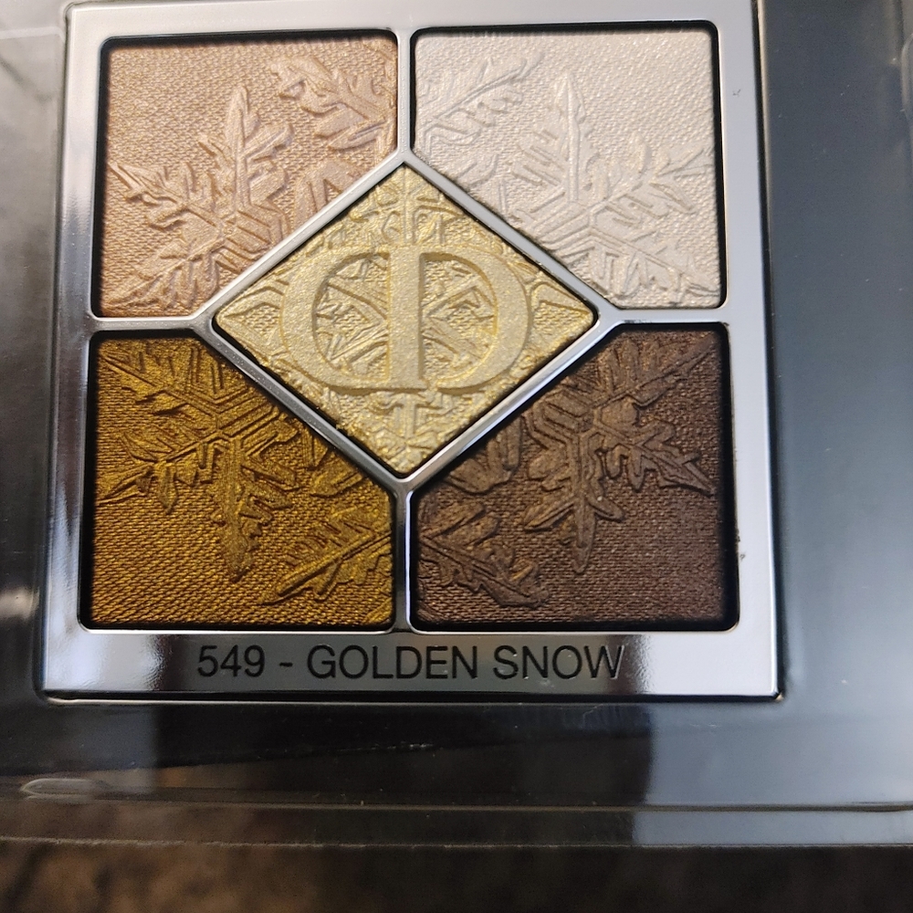 Golden Snow Eye Shadow Pan